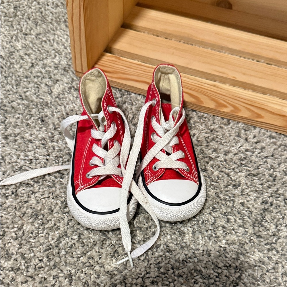Red High-Top Kids Sneakers with White Laces - Picture 3 of 4